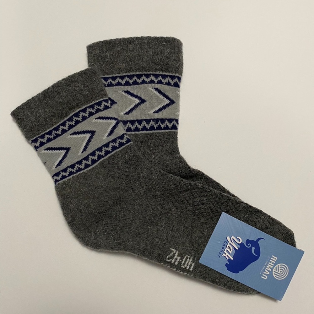 Yak wool blend thermal socks grey made in Mongolia size 40-42